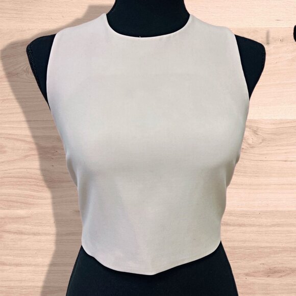 Elizabeth and James Cropped Sleeveless Top Back Zip Round Neck Blouse Shirt Smal - Picture 3 of 12